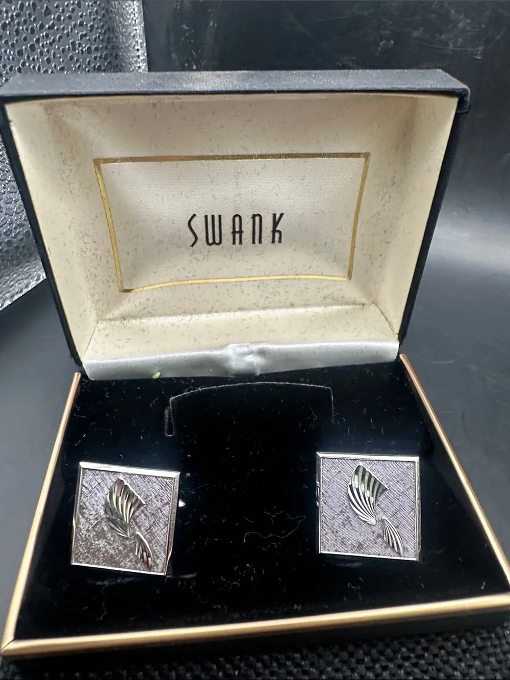 Silver tone swank Vtg cuff links